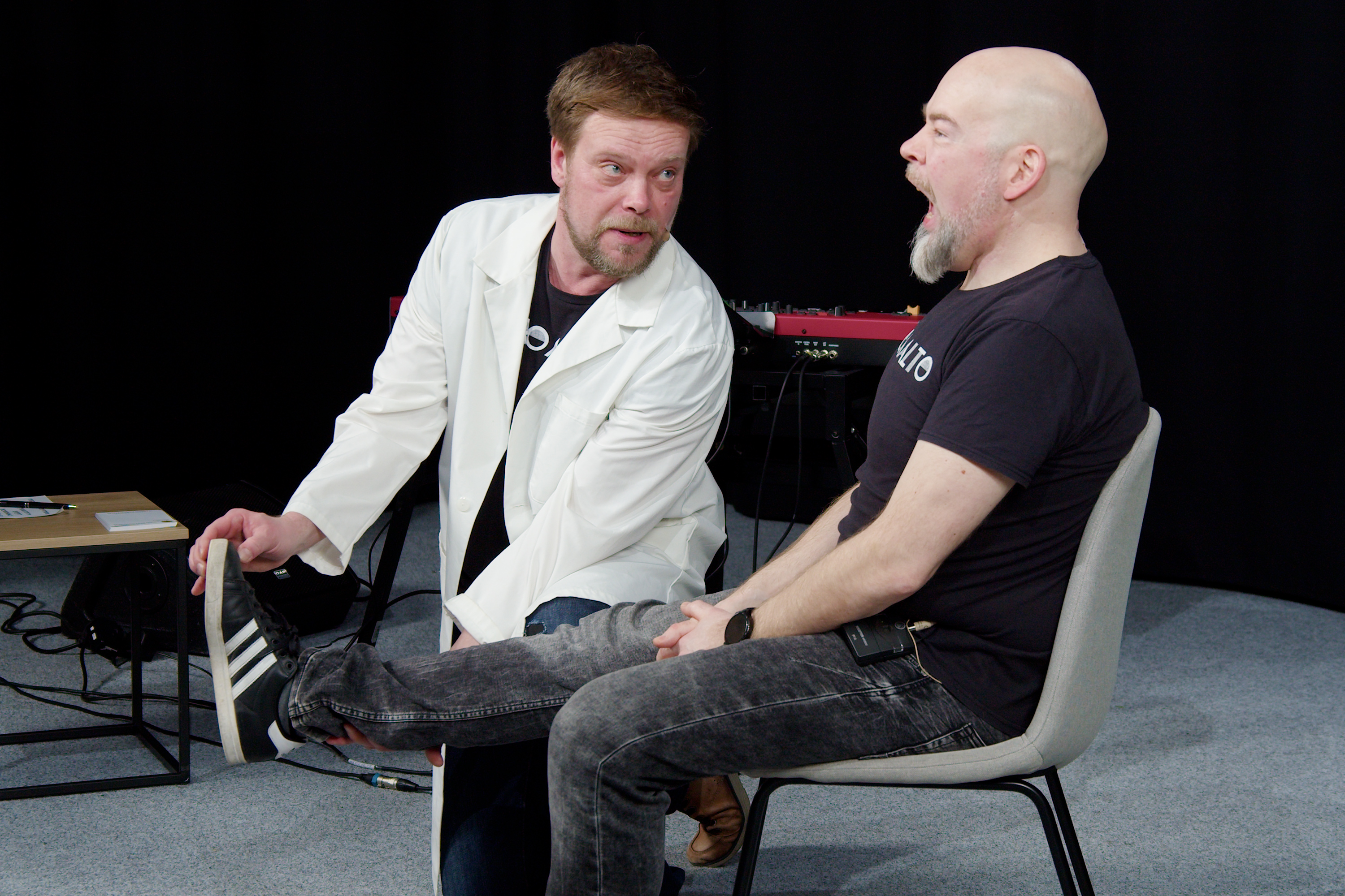 Improaalto esittää: Pikkarit päälle ja niskasta kiinni