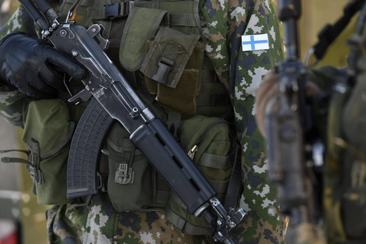 Yli 500 suomalaista sotilasta osallistuu maaliskuun jälkipuoliskolla Norjassa alkavaan suureen Cold Response 22 -sotaharjoitukseen. Kuvituskuva. LEHTIKUVA / HEIKKI SAUKKOMAA
