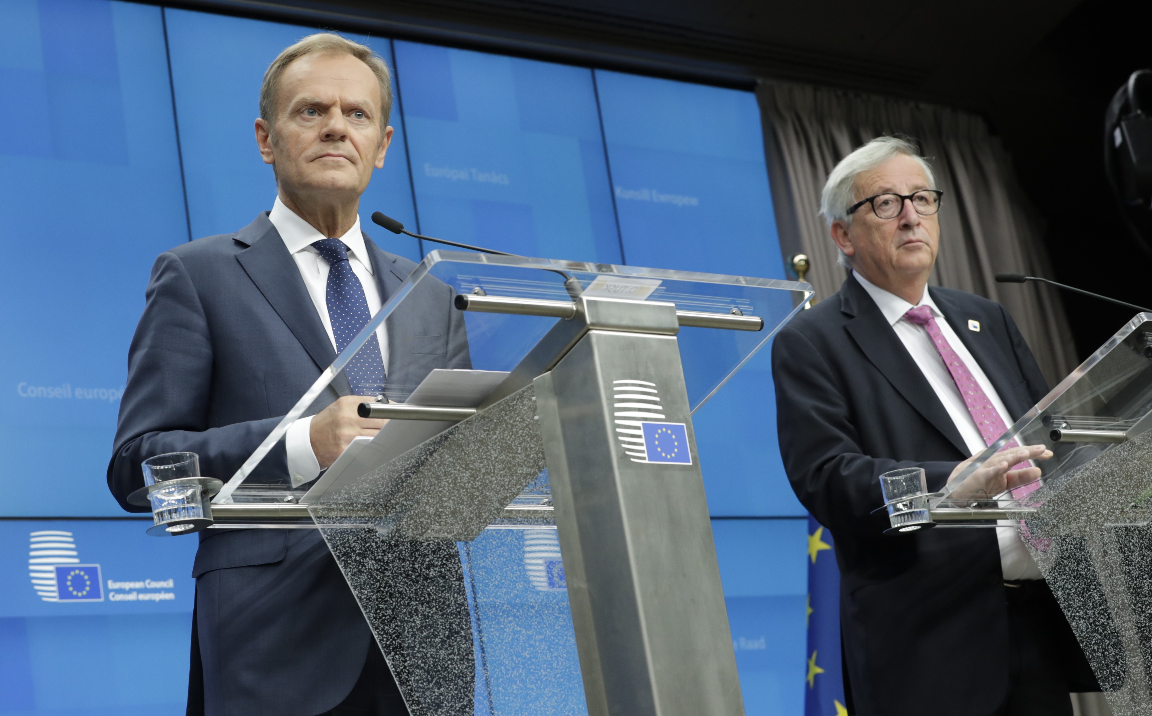 Euroopan johtajat kokoontuvat ensi sunnuntaina Donald Tuskin (vas.) johdolla avaamaan solmua avainpaikkojen nimityksistä. Seuraajaa haetaan Tuskin itsensä lisäksi komission nykyiselle puheenjohtajalle Jean-Claude Junckerille.
