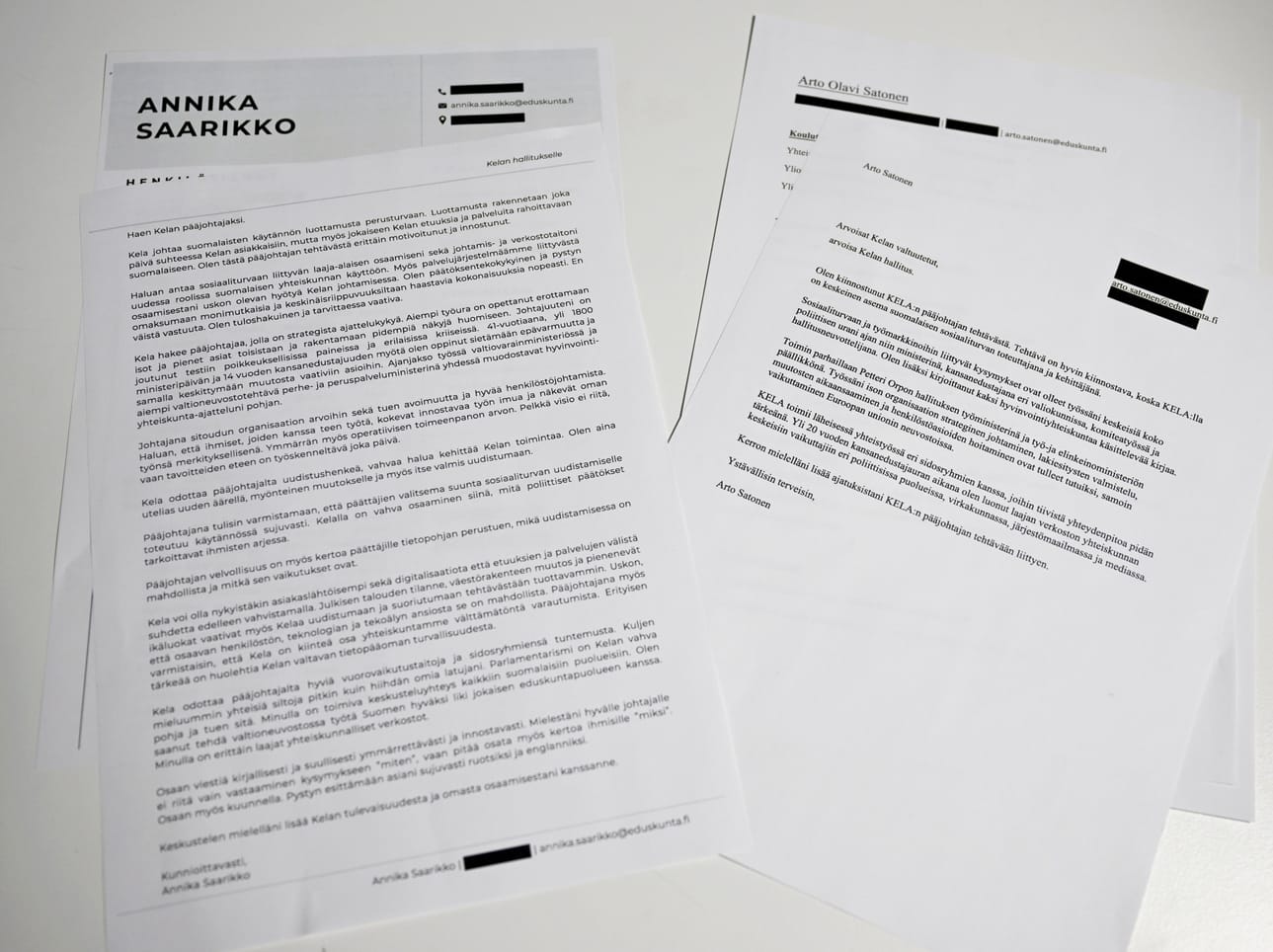 Kelan pääjohtajan tehtävää ovat hakeneet muun muassa työministeri Arto Satonen (kok.) ja kansanedustaja Annika Saarikko (kesk.) LEHTIKUVA / Markku Ulander