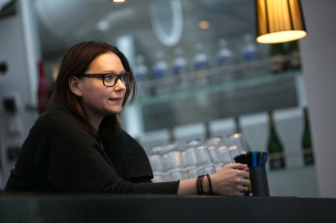 Yrittäjä Susanna Ristiluoman mielestä nyt on aika uudistua. Kuva: Timo Annanpalo