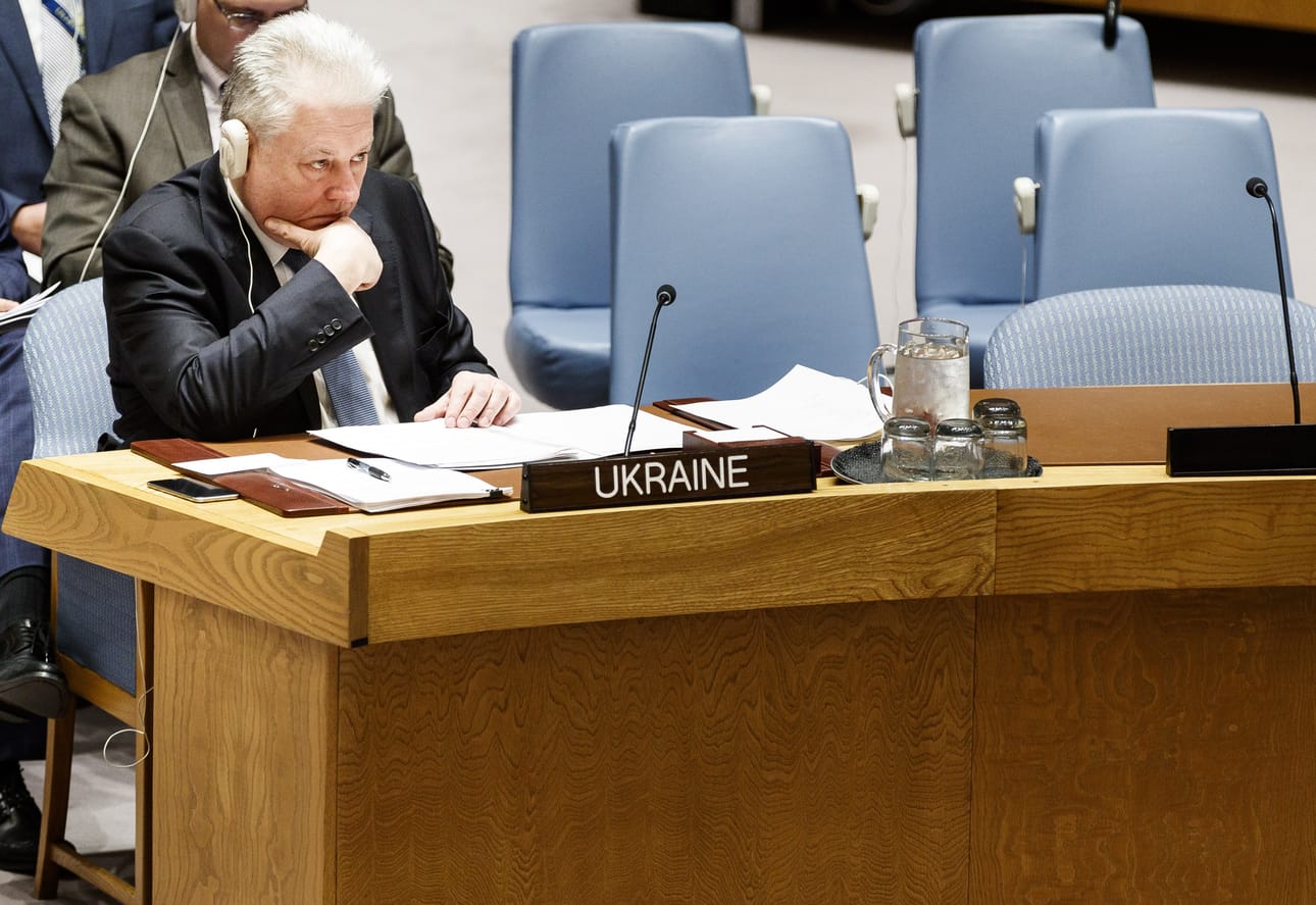 Ukrainan YK-suurlähettiläs Volodymyr Jeltshenko vertasi YK:n hätäistunnossa sunnuntain tapahtumia Suomen talvisodan alkuun.