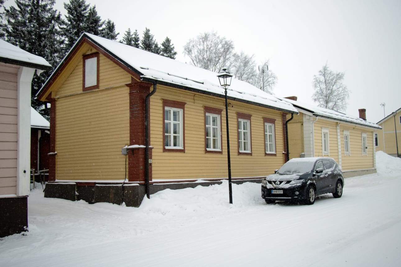 Saaristokatu 15 on perjantain jouluikkunan osoite.