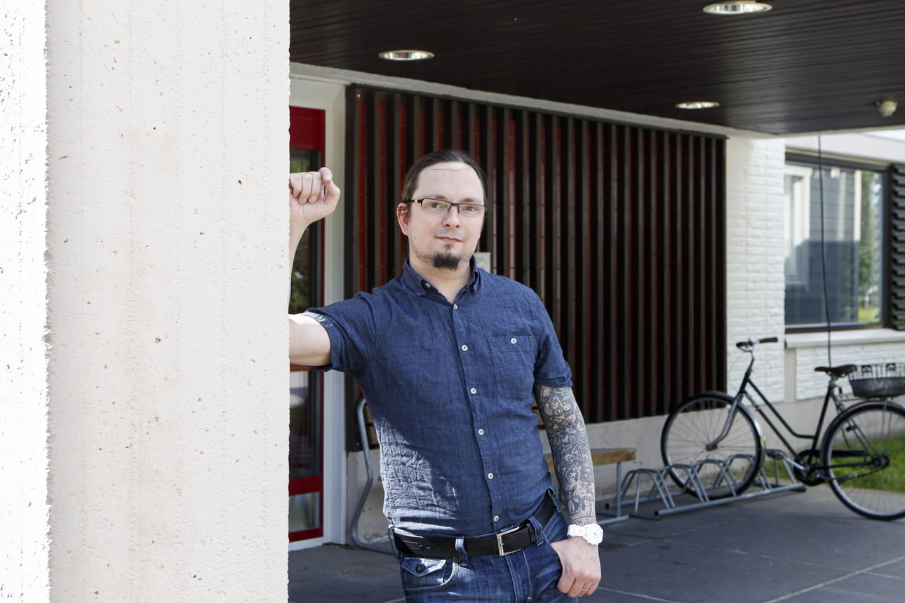 Oskari Adler on toiminut ikäihmisten palveluohjaajana Inarissa pari vuotta. Hän on kotoisin Kaarinasta Turun läheltä.