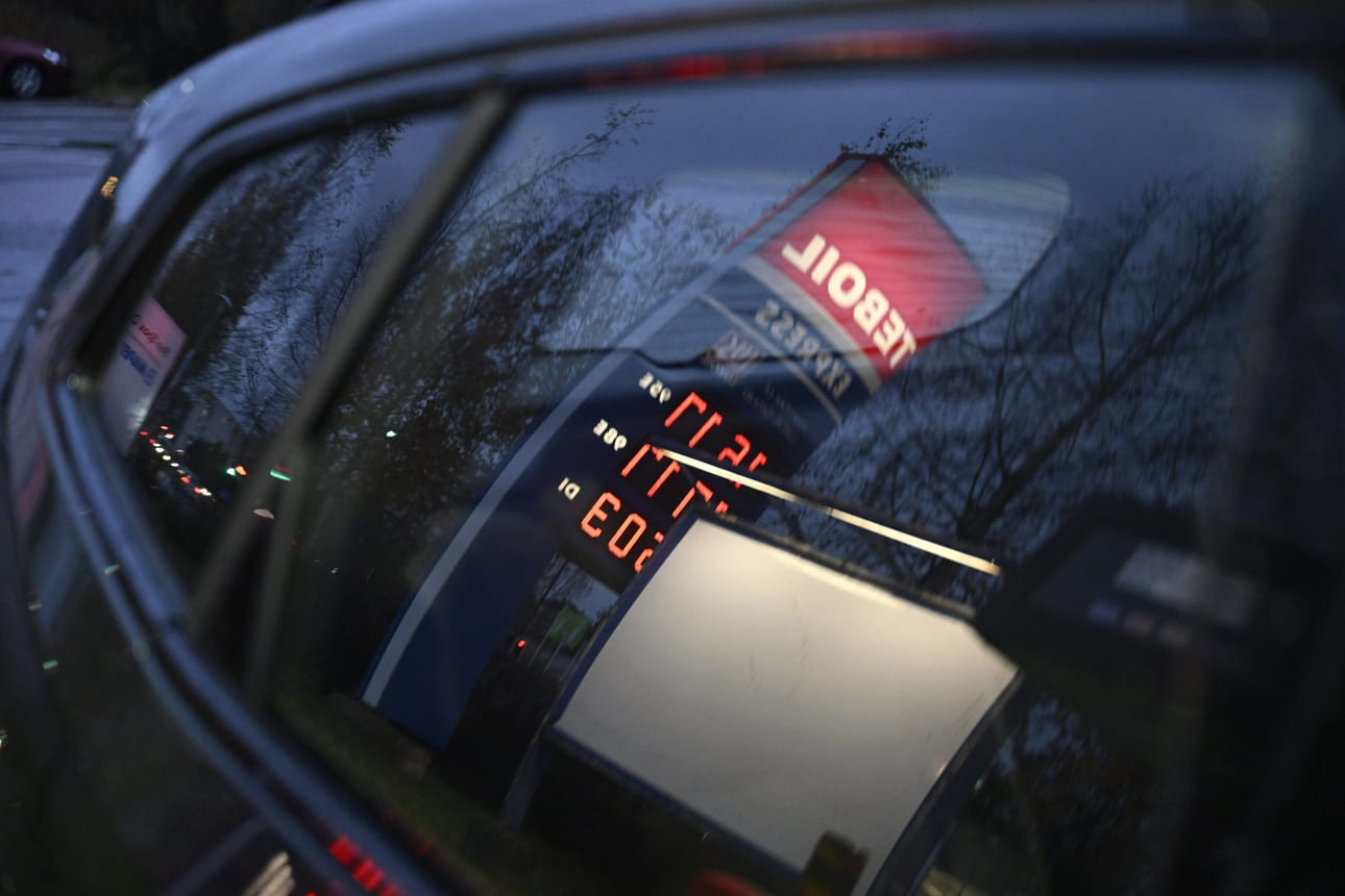Käteismyynti on jo päättynyt kaikilla Teboil-asemilla.