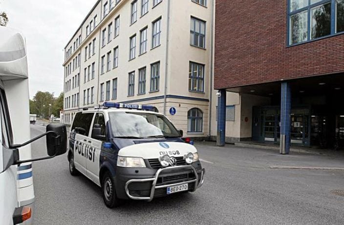 Poliisi selvitti vuonna 2010 koulu-uhkausta Myllytullin ammattiopistolla.