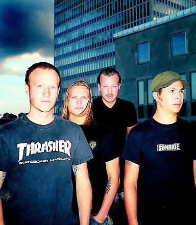 Ruotsin pojat. Nine tulee Suomeen ainoastaan lauantaisen Rotosrockin vuoksi.