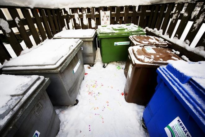 Monissa taloyhtiöissä lajitellaan jätteet huolellisesti. KUVA: ERIIKA AHOPELTO