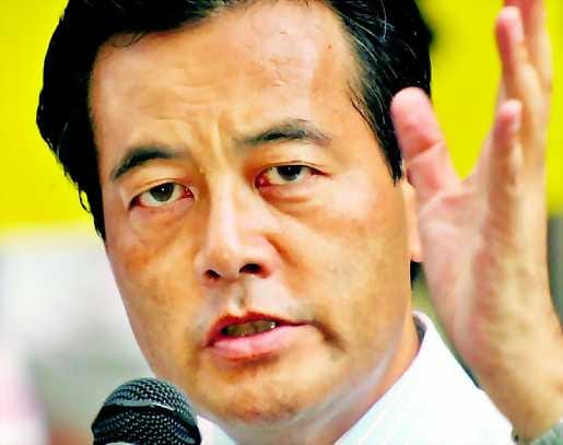 Leijonaharja. Pääministeri Junichiro Koizumi on onnistunut tuulettamaan vanhaa liberaalidemokraattista valtapuolueettaan.