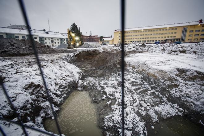 Kapteeninkadun palvelutalon rakentaminen alkoi. Kuva: Jarno Pellinen