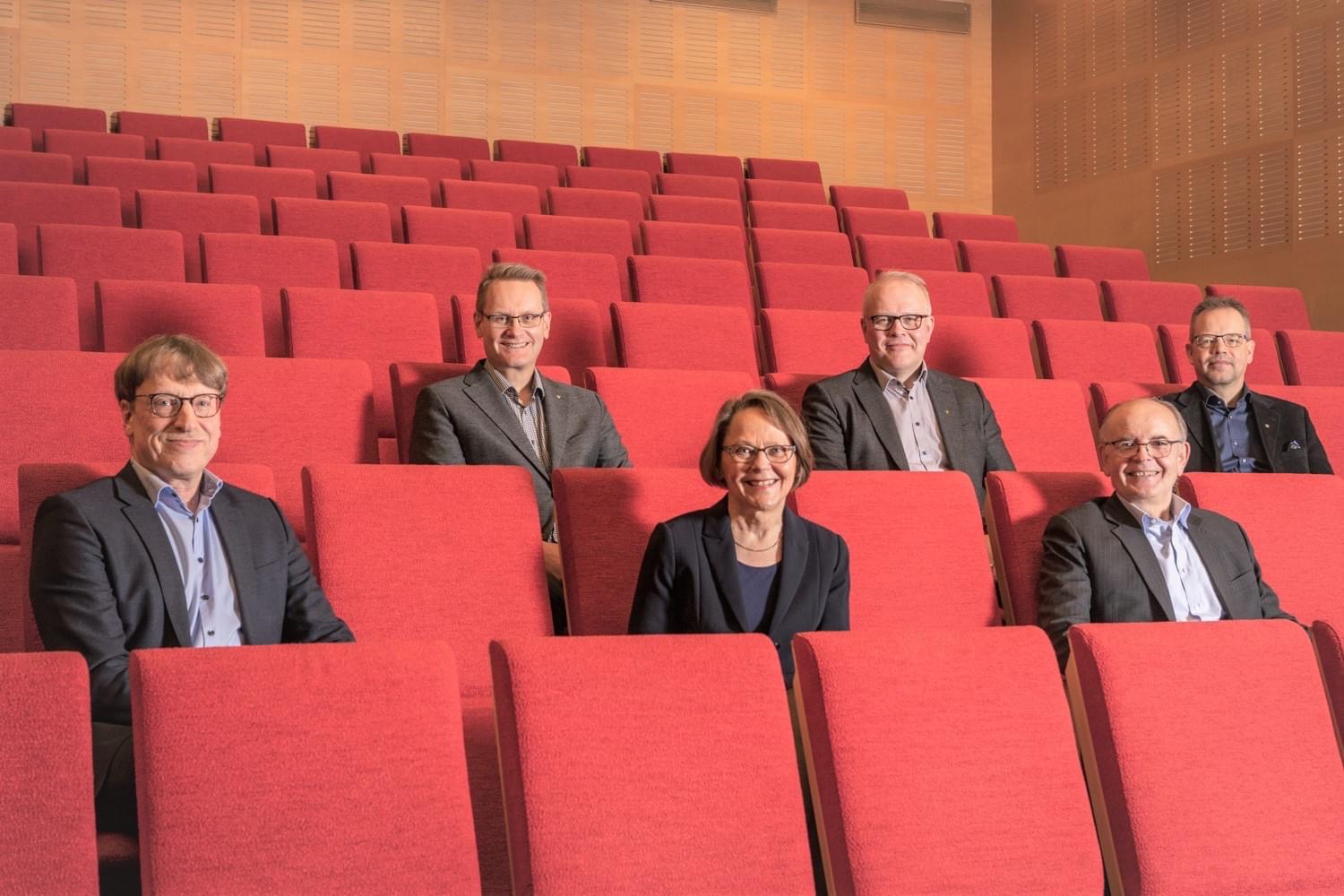 Uusi pankki aloittaa työnsä noin puolen vuoden kuluttua – Alavuden ja Peräseinäjoen osuuspankit päättivät yhdistymisestä