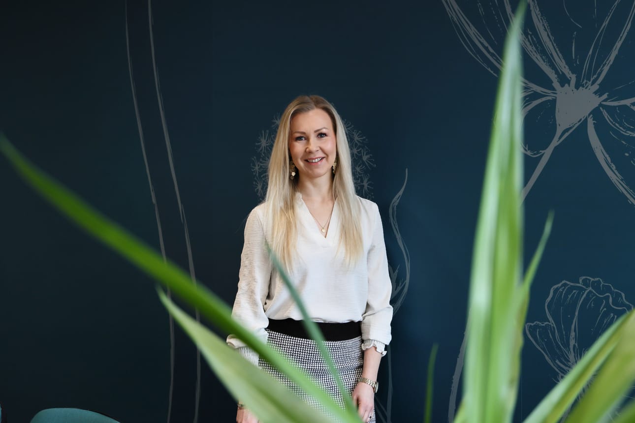 Katja Mattila kertoo olevansa visuaalinen ihminen ja rakastavansa kaikkea kaunista. Siksi hän haaveilee, että pääsisi joskus tekemään sellaista työtä, jossa saisi käyttää enemmän luovuutta.