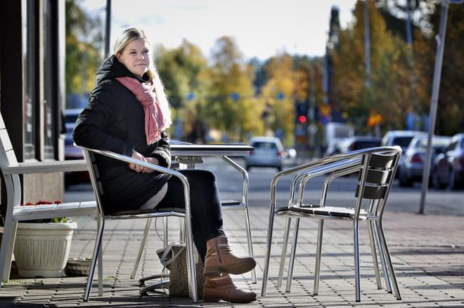 Kaisa Metsänranta aloitti syyskuussa uudessa työssä Seinäjoen yrittäjien palveluksessa. Keskustan kaupalliset tapahtumat ovat osa hänen työsarkaansa. Joulunavaus tulee vastaan ensimmäisenä. KUVA: KARI LÖFHJELM