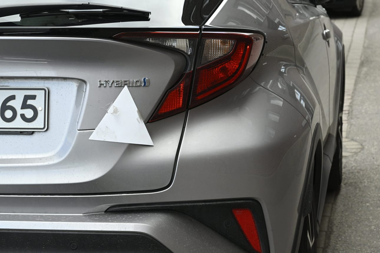 Keskustapiiri kantaa huolta Traficomin suunnitelmista keskittää ajo- ja teoriakokeet kasvukeskuksiin.