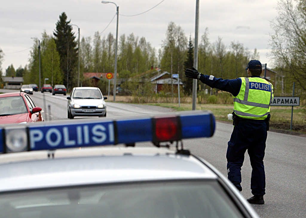 Kaleva tekee juttua rattijuopumuksista ja siitä, mitä tapahtuu, jos kuljettaja ei puhallakaan nollia.
