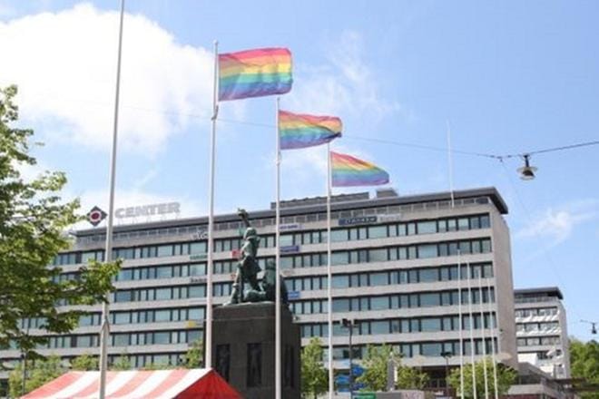 Pride-kulkue lähtee matkaan Vaasan torilta. Arkistokuva.