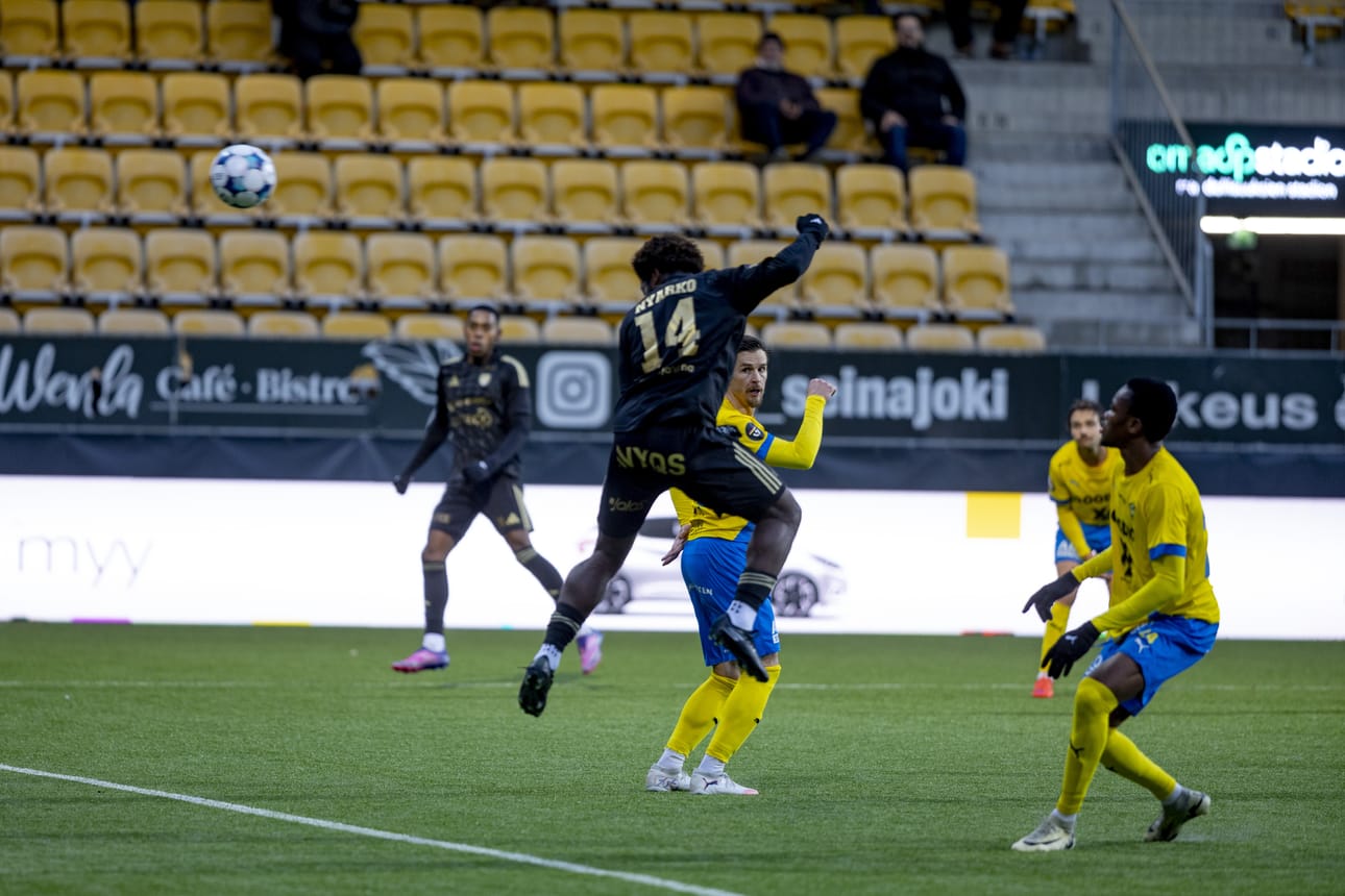Elokuussa Seinäjoelle siirtynyt Kevin Nyarko puski kolmannen maalinsa SJK-paidassa.