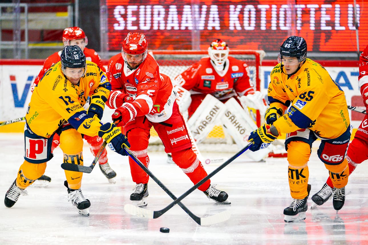 Joni Nikko esiintyi kotkapaidassa kuudessa liigaottelussa.