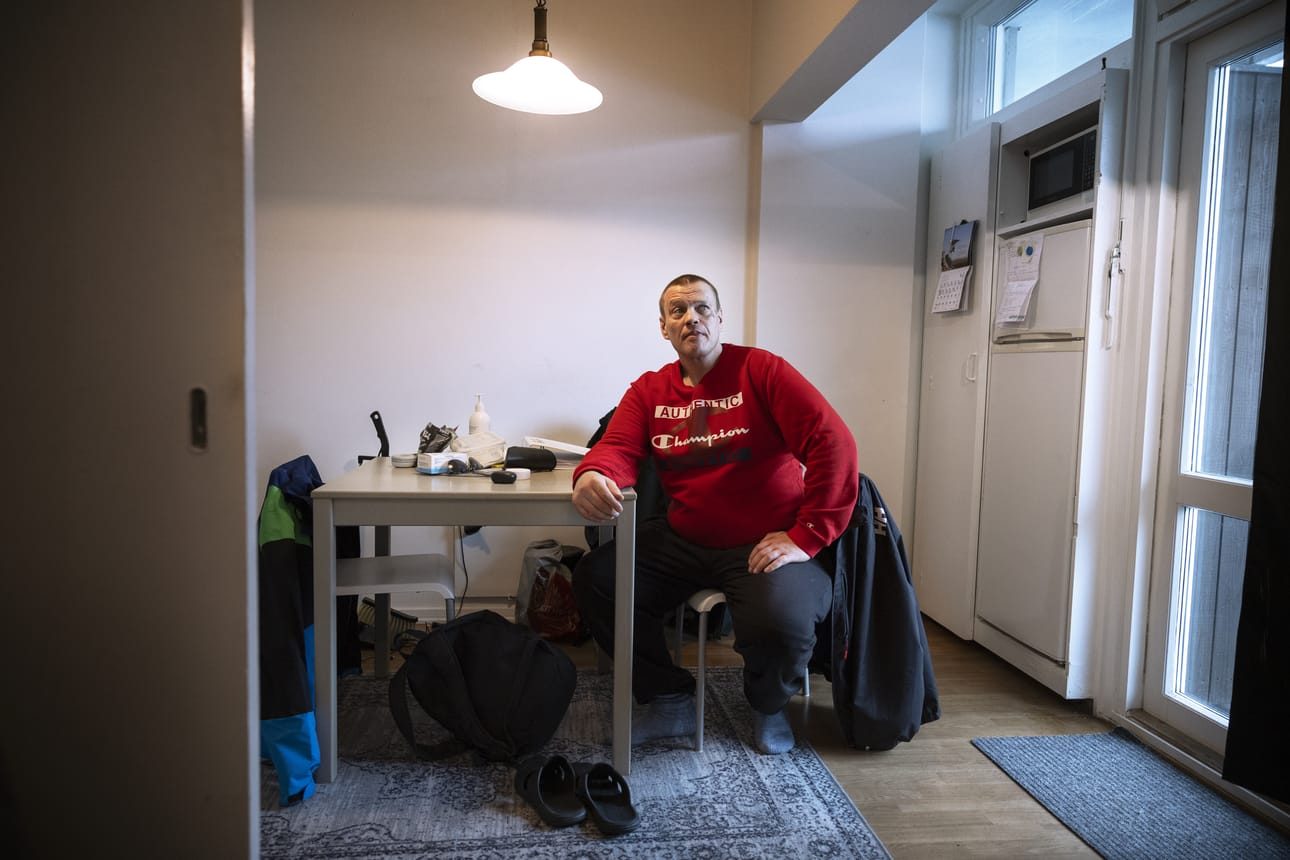 Vaasalainen Tomi Bäckman löysi oman kodin vuosien asunnottomuuden jälkeen. Se on merkinnyt myös alkua uudelle elämälle.