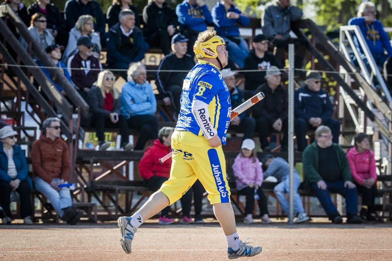 Simon Kirin Juuso Nousiainen teki komeaa jälkeä mailan varressa Kirin ottaessa kauden avausvoitonsa.