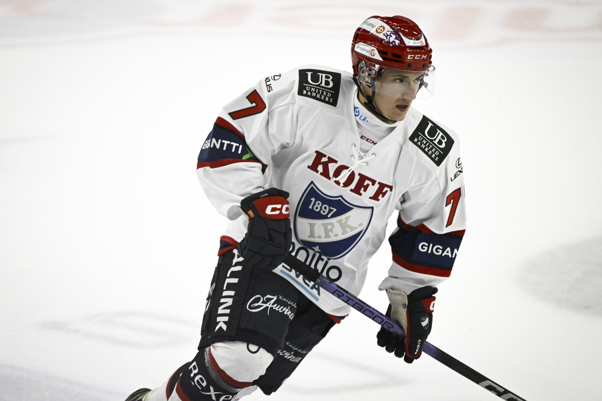 HIFK-hyökkääjä Kodytekin potku Liigan tutkintaan – kapteeni Melartille kahden ottelun pelikielto