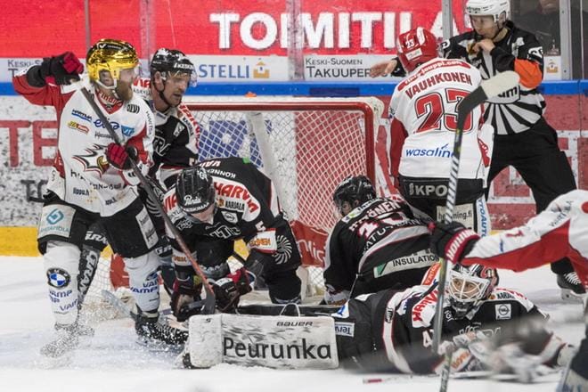 Sportin ja JYPin kamppailu playoff-paikasta on kääntynyt jyväskyläläisten eduksi – muttei vielä aivan lopullisesti ratkennut. KUVA: TIINA MUTILA