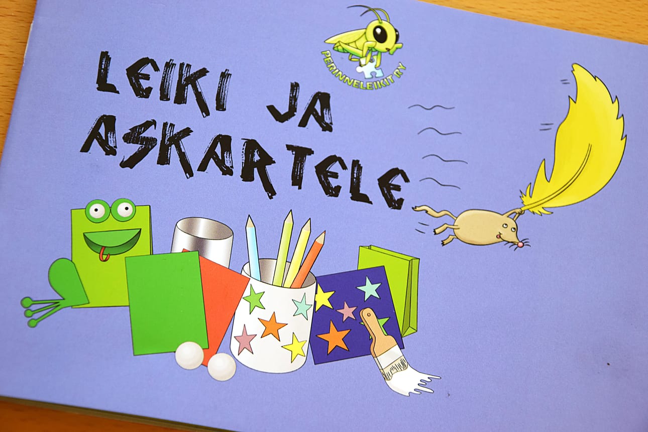 Yrittäjien tukemana hankittava perinneleikki-puuhakirja on oikea keräyskohde, eikä minkään sortin huijaus.