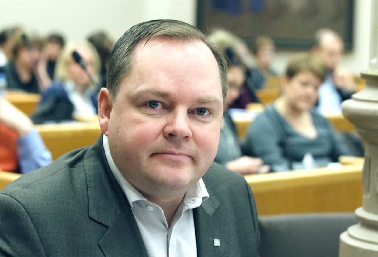 Oululainen Risto Kalliorinne on yksi vasemmistoliiton puoluesihteeriksi pyrkivistä.