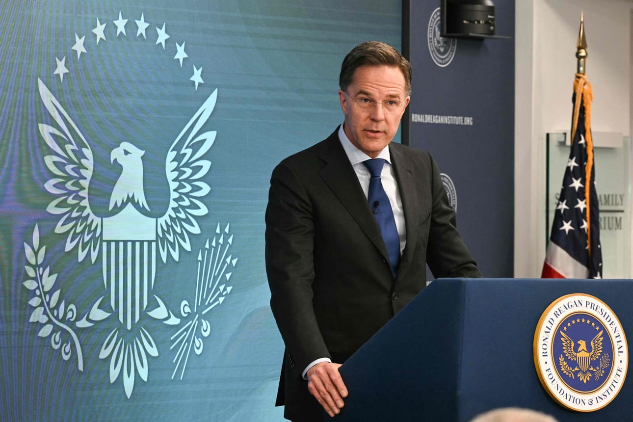 Naton pääsihteeri Mark Rutte ei kertonut juurikaan Donald Trumpin kanssa käymiensä keskustelujen sisällöstä.