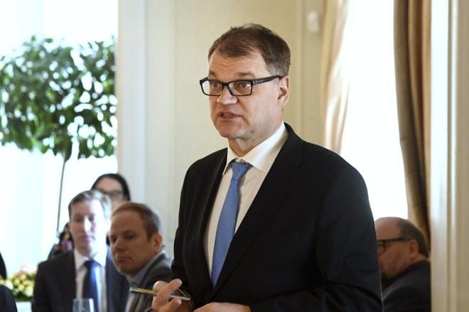 Pääministeri Juha Sipilän mukaan viime aikoina on laskettu, kuinka monta kansanedustajaa saadaan sote-lakien taakse. Kuva: Lehtikuva/Markku Ulander