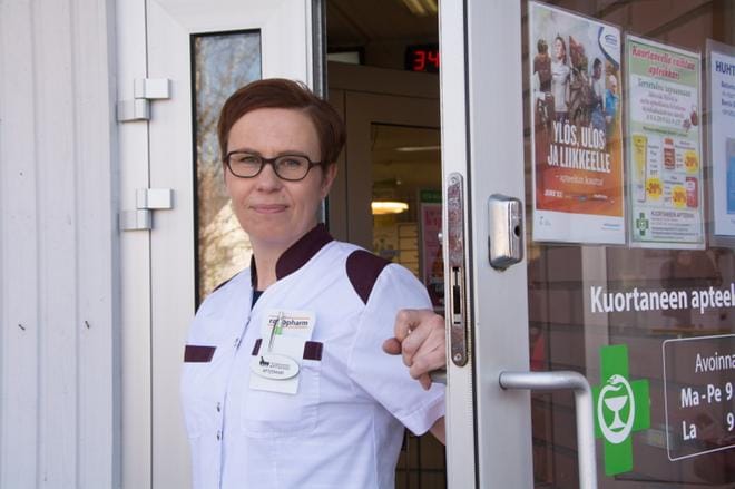 Kristiina Peräkorpi kokee, että hänet on otettu Kuortaneella hyvin vastaan. KUVA: JESSICA RISTIMÄKI