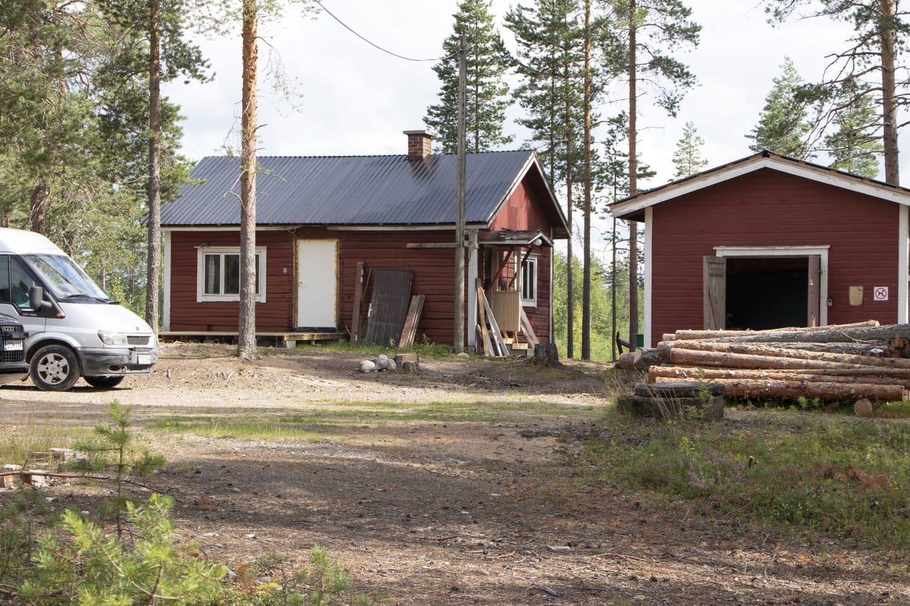 Yhdistysten on mahdollista hakea yhteisöleader-rahoitus toimintansa tai hallinnoimiensa kiinteistöjen kehittämiseen. Piippolan Terävä on kunnostanut Paskokankaan miljöötä. Yhdistys sai 752 euroa saunarakennuksen piippujen pellitykseen.