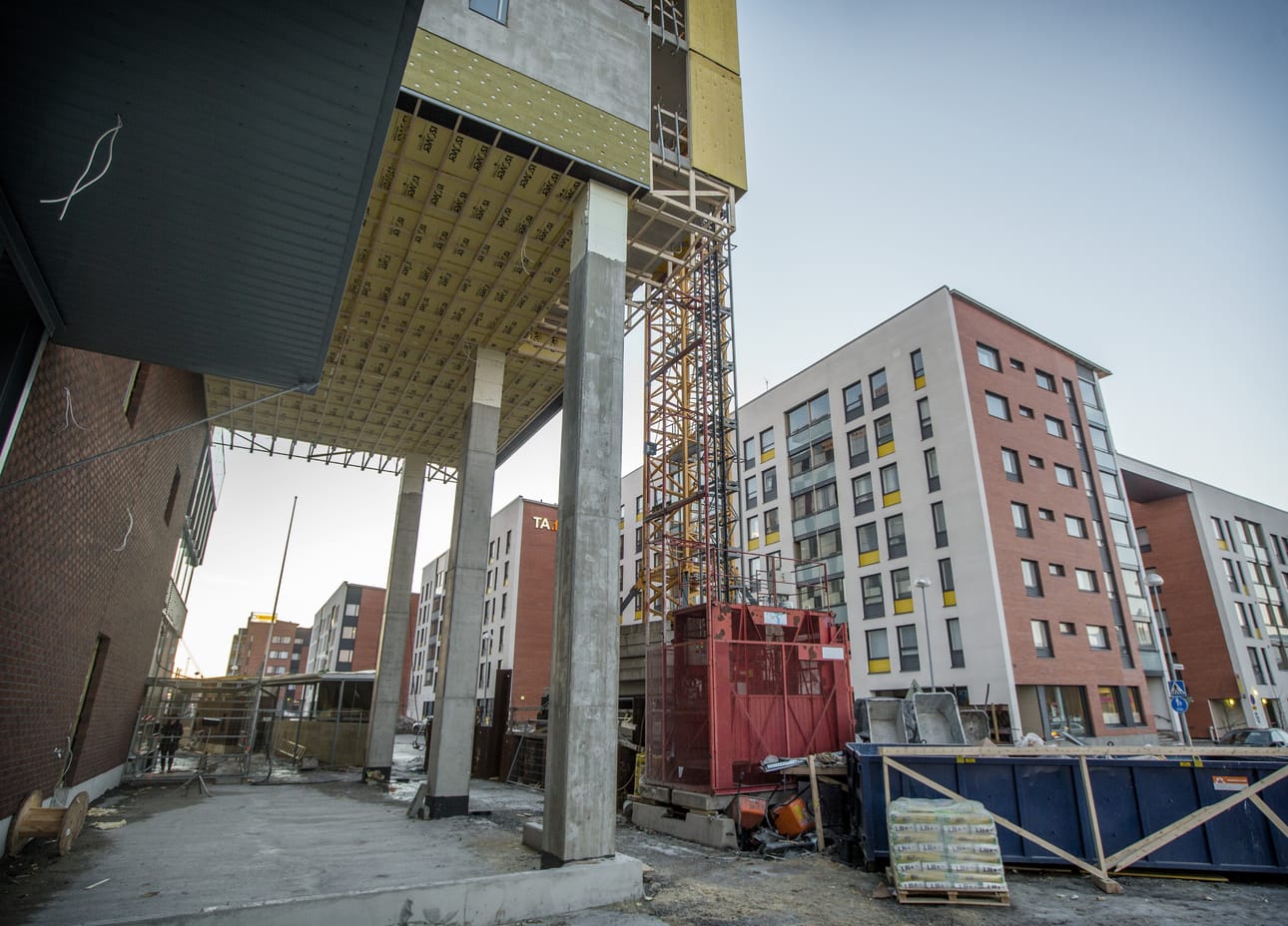 Velattoman hinnan ja myyntihinnan välinen ero on kasvanut.