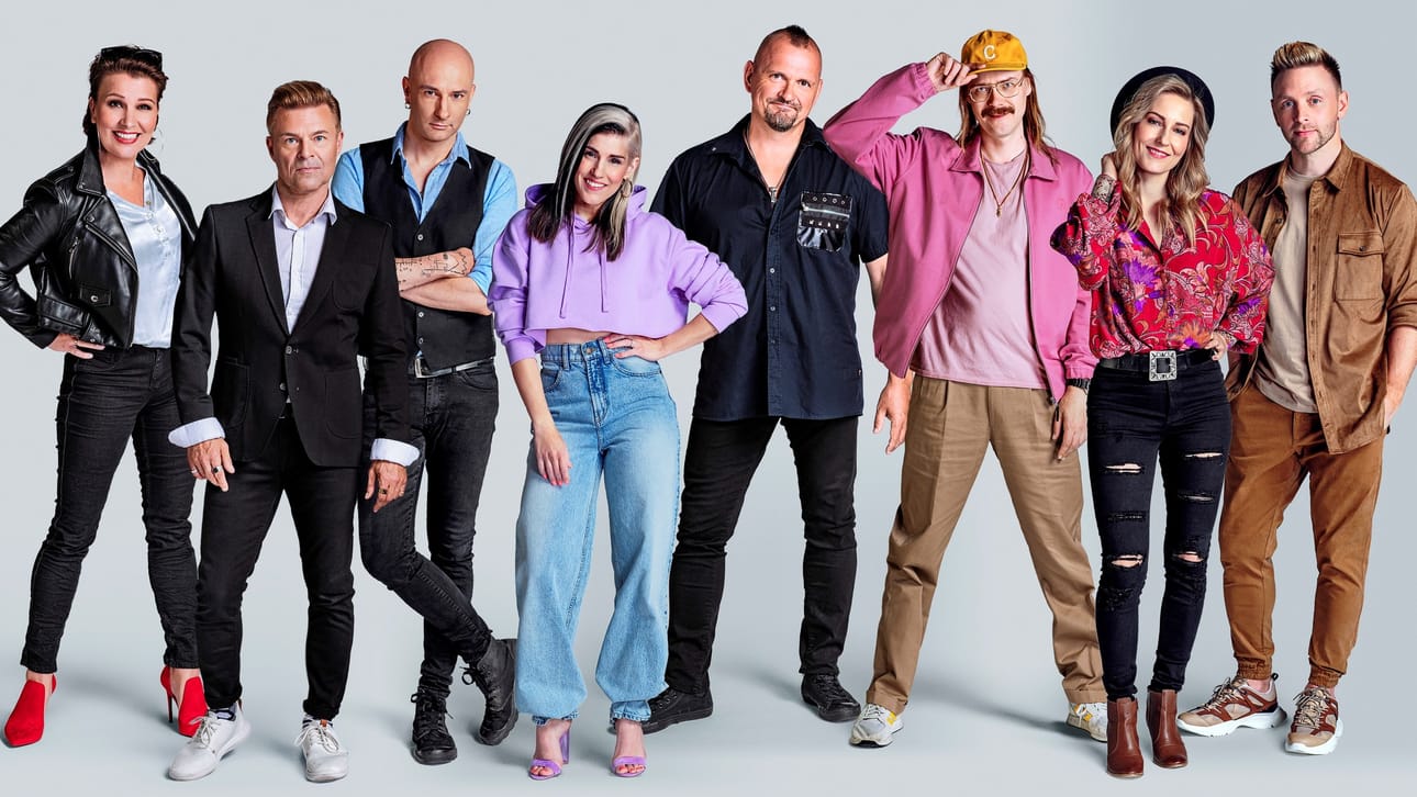 Vain elämää -ohjelman yhdennellätoista tuotantokaudella nähdään Arja Koriseva (vas.), Ressu Redford, Herra Ylppö, Jannika B, Vesku Jokinen, Stig, Mariska ja Reino Nordin.