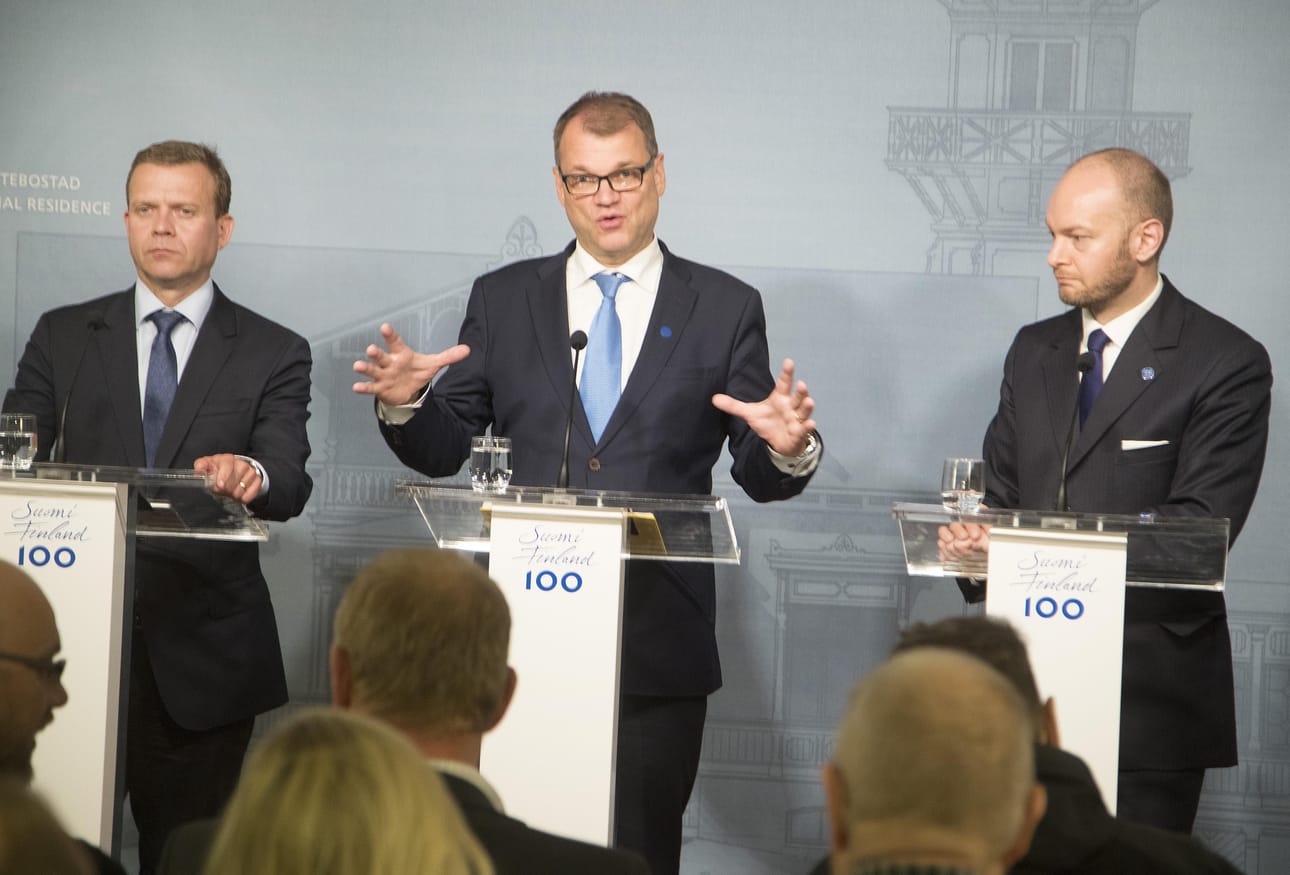 Toukokuun alkupuolelta lähtien kehittyneet tapahtumat huipentuivat siihen, että Petteri Orpo, Juha Sipilä ja Sampo Terho esiintyivät yhdessä.