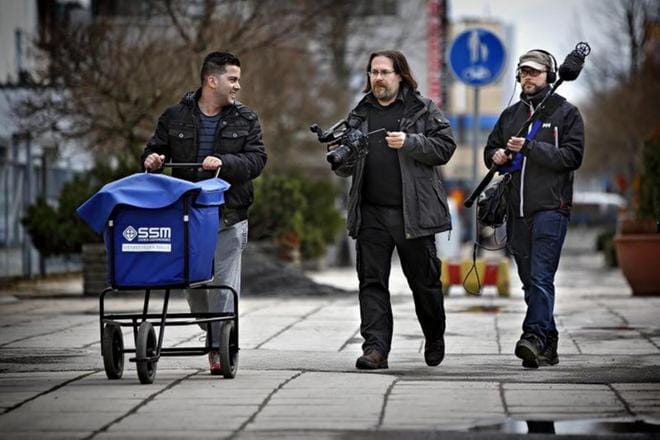 Dokumentissa seurataan Seinäjoen VOKia, turvapaikanhakijoita, aktivisteja ja 105th Guardians -katupartioihmisten menoa. Arkistokuva: Tomi Kosonen