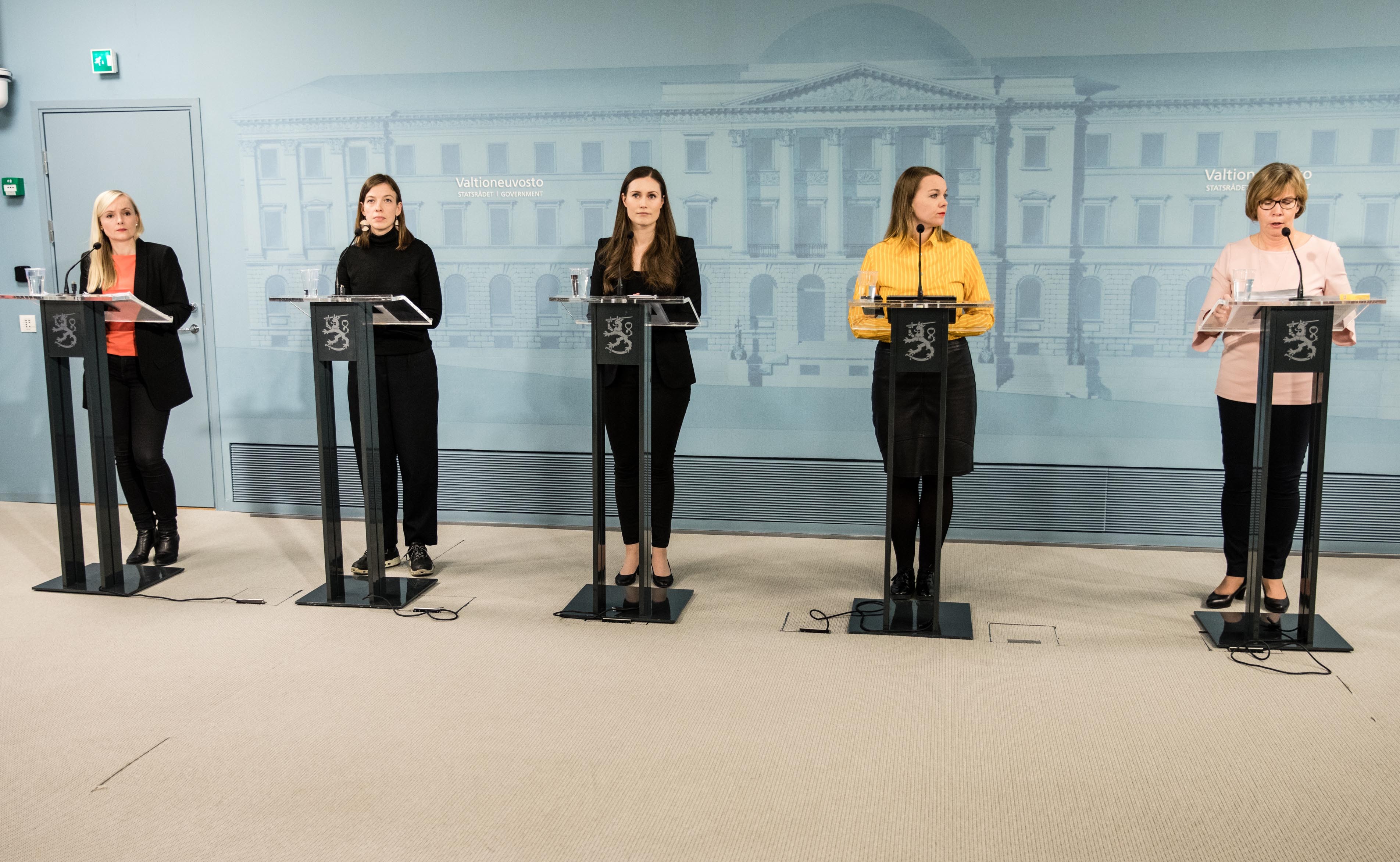Hallituksen ministerit, Maria Ohisalo, Li Andersson, Sanna Marin, Katri Kulmuni ja Anna-Maja Henriksson ovat viime viikot tiedottaneet koronakriisin vaikutuksista.