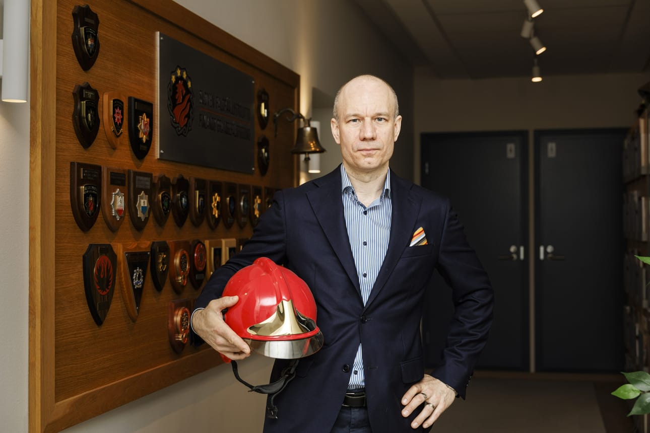 "Taloyhtiöissä on hyvä olla tietoisia tehdyistä paloturvallisuusratkaisuista. Toivomme tietoisuuden lisäämisellä olevan myönteinen vaikutus rakentamisen laatuun ja siten myös paloturvallisuuden parantamiseen", hankepäällikkö Juhan-Petteri Laakso sanoo. LEHTIKUVA / Seppo Samuli