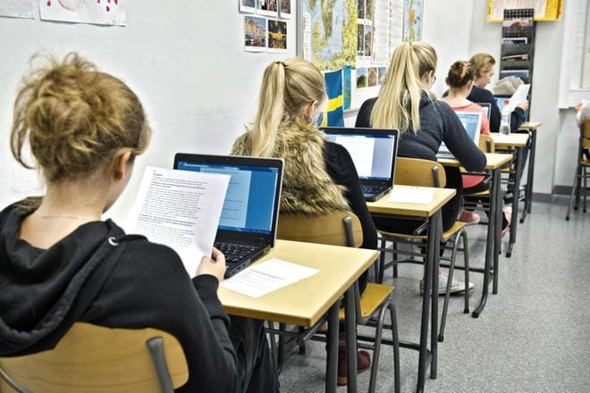 Helsingin yliopiston tekemässä tutkimuksessa lukiolaisista 18 prosenttia koki koulu-uupumusta ja stressaantuneita oli 45 prosenttia. Arkistokuva. KUVA: Riitta Salmi