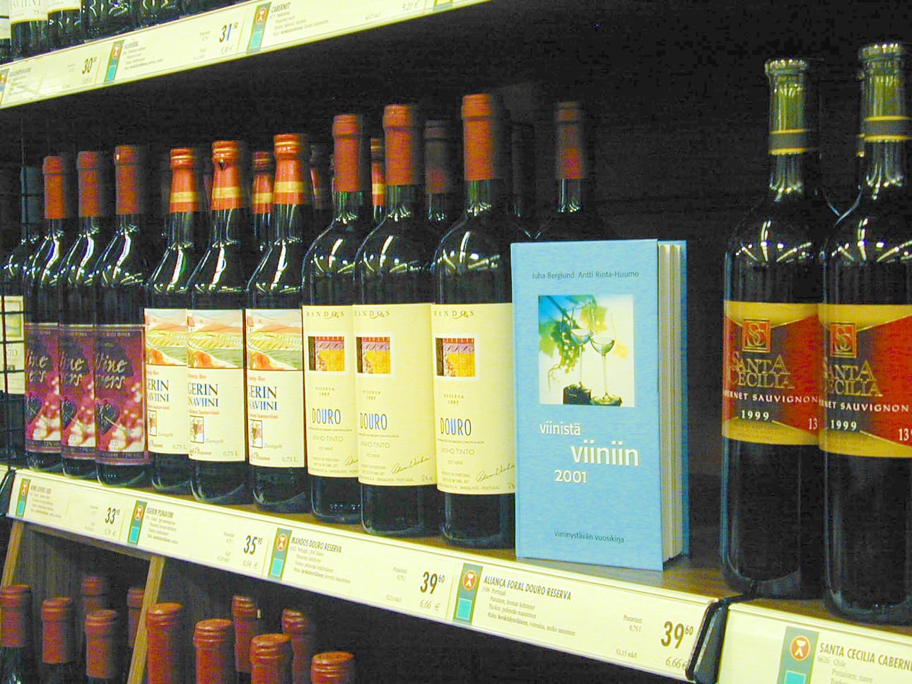 Puolet suomalaisista on havainnut omalla työpaikallaan alkoholinkäytön haittoja.