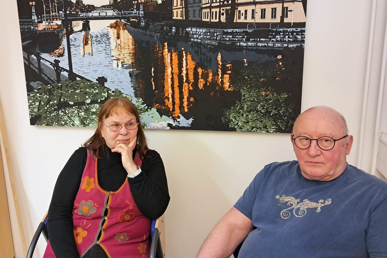 Kemiläinen Hannele Pietiläinen joutui elvyttämään tajutonta miestään Rauno Pietiläistä kotona, josta ambulanssi vei Länsi-Pohjan sairaalaan. Pietiläinen sai toisen kohtauksen osastolla ja siellä paljastui sepelvaltimotukos. Pitkä ambulanssimatka ei ollut mahdollinen vaan läheisen sairaalan hoito pelasti hengen.