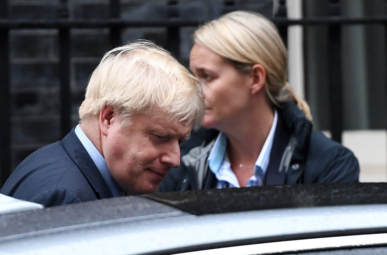 Pääministeri Boris Johnsonin suunnitelman mukaan vaalit pidettäisiin joulukuussa, mutta tälle pitäisi saada parlamentin hyväksyntä.