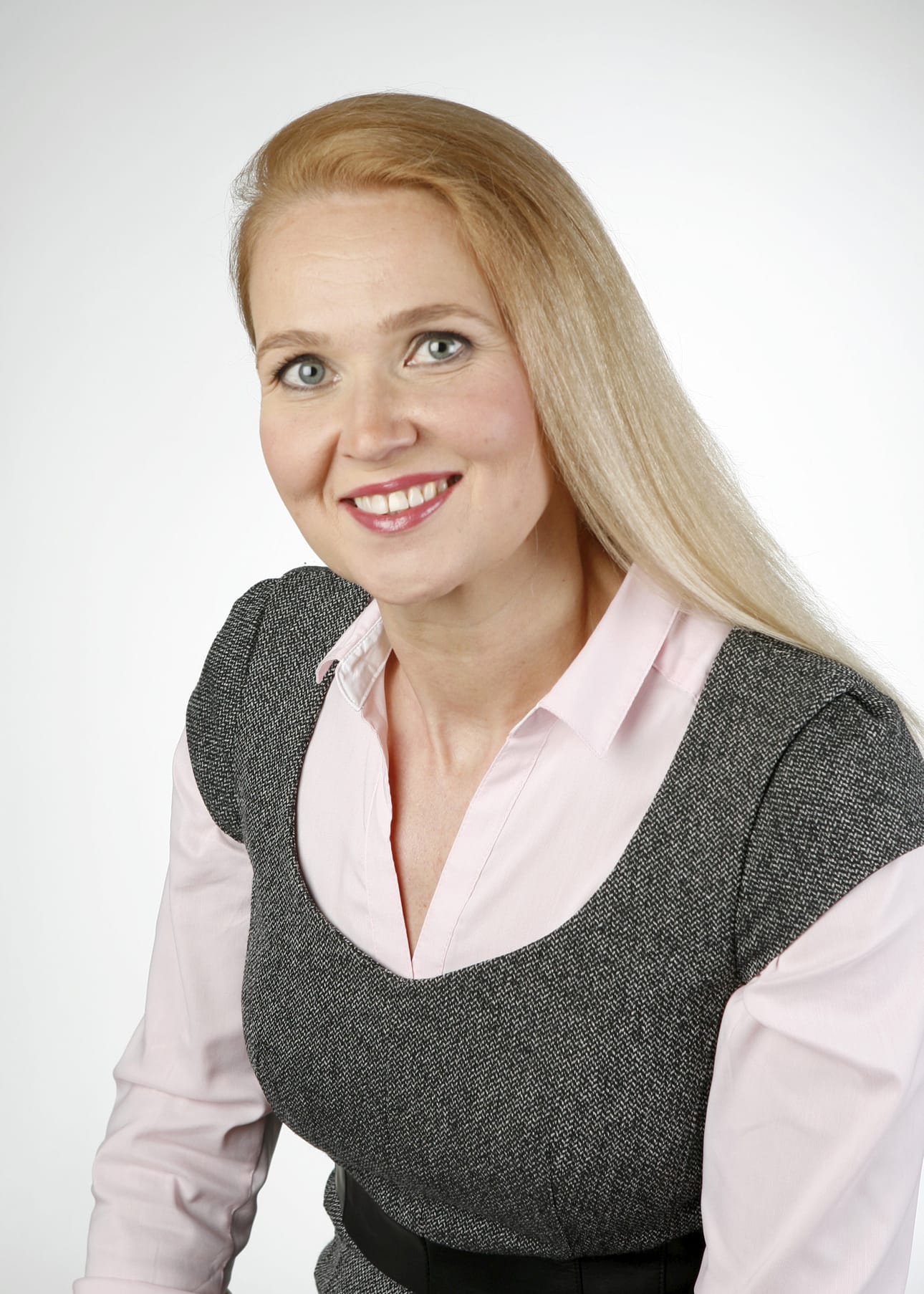 Tiina Suutari, FM Maaseudun kehittämisryhmän päällikkö Pohjois-Pohjanmaan Ely-keskus