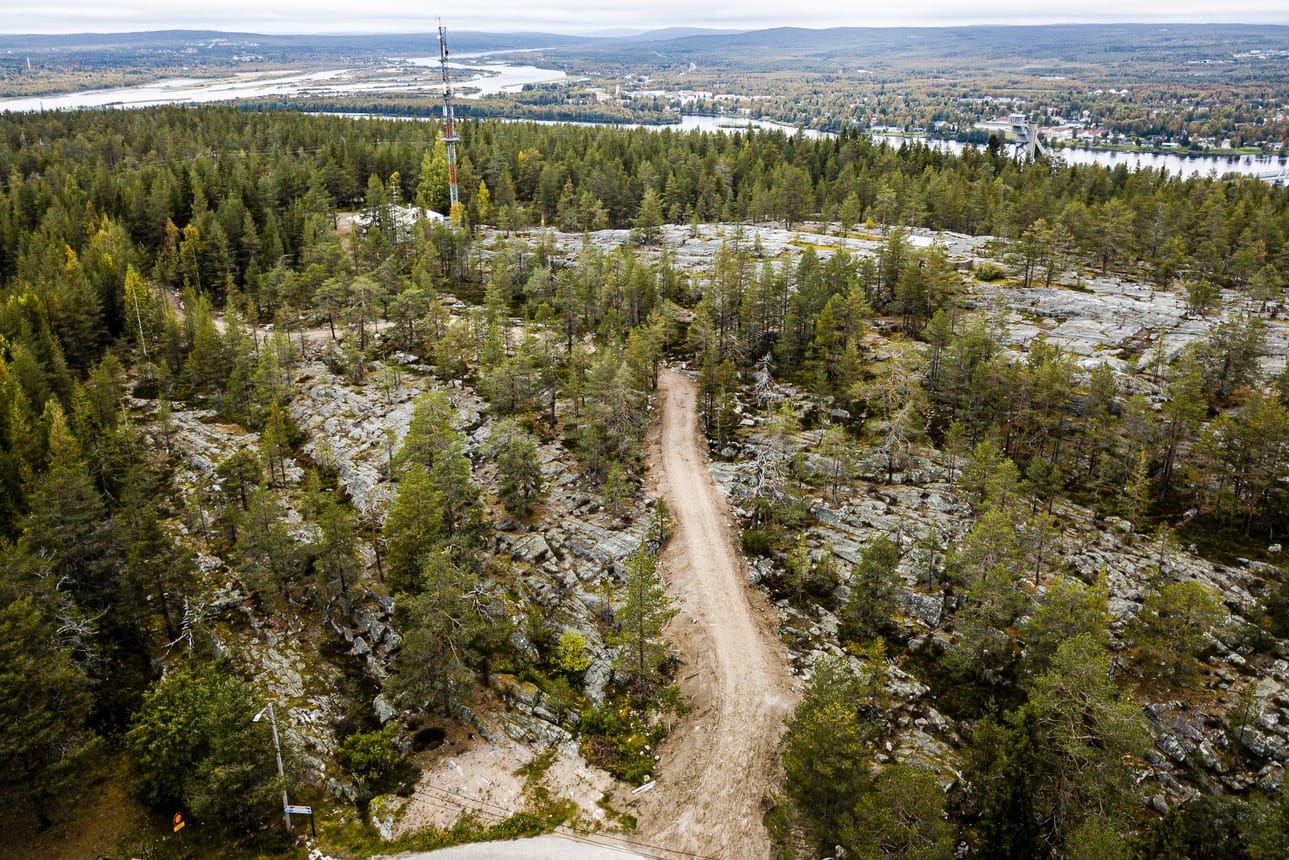 Ounasvaaralle valmistui kesän aikana uusi talvikävelyreitti. Reitti valaistaan syksyn aikana.