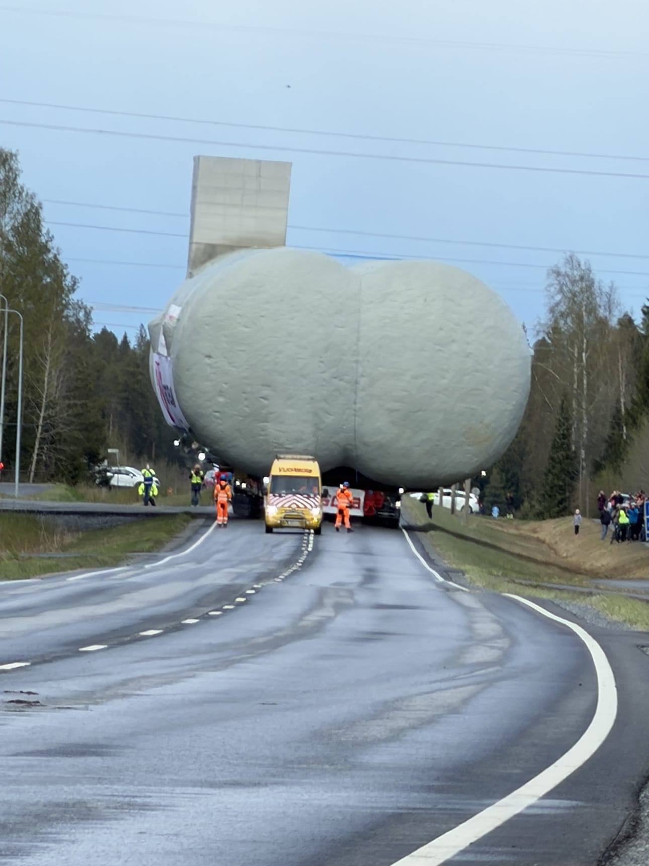 Ensi viikon kuljetus on pari metriä pidempi kuin toukokuinen lasti. Arkistokuva.