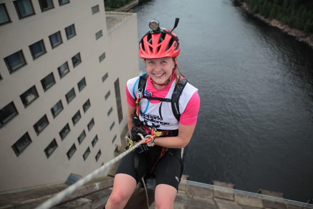 Laskeutuminen on Kaisu Soiviolle tuttua puuhaa.