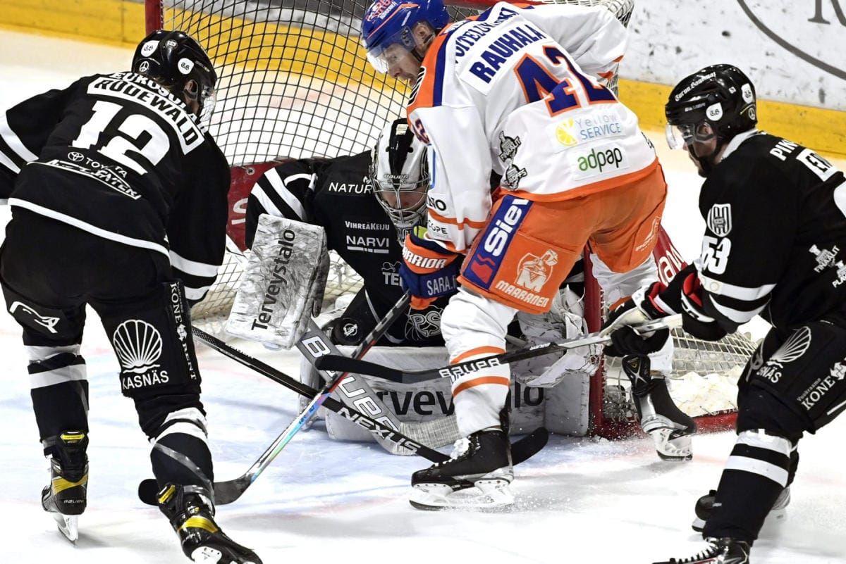 TPS ja Tappara kohtaavat jääkiekkoliigan neljännessä finaalissa. LEHTIKUVA / Heikki Saukkomaa