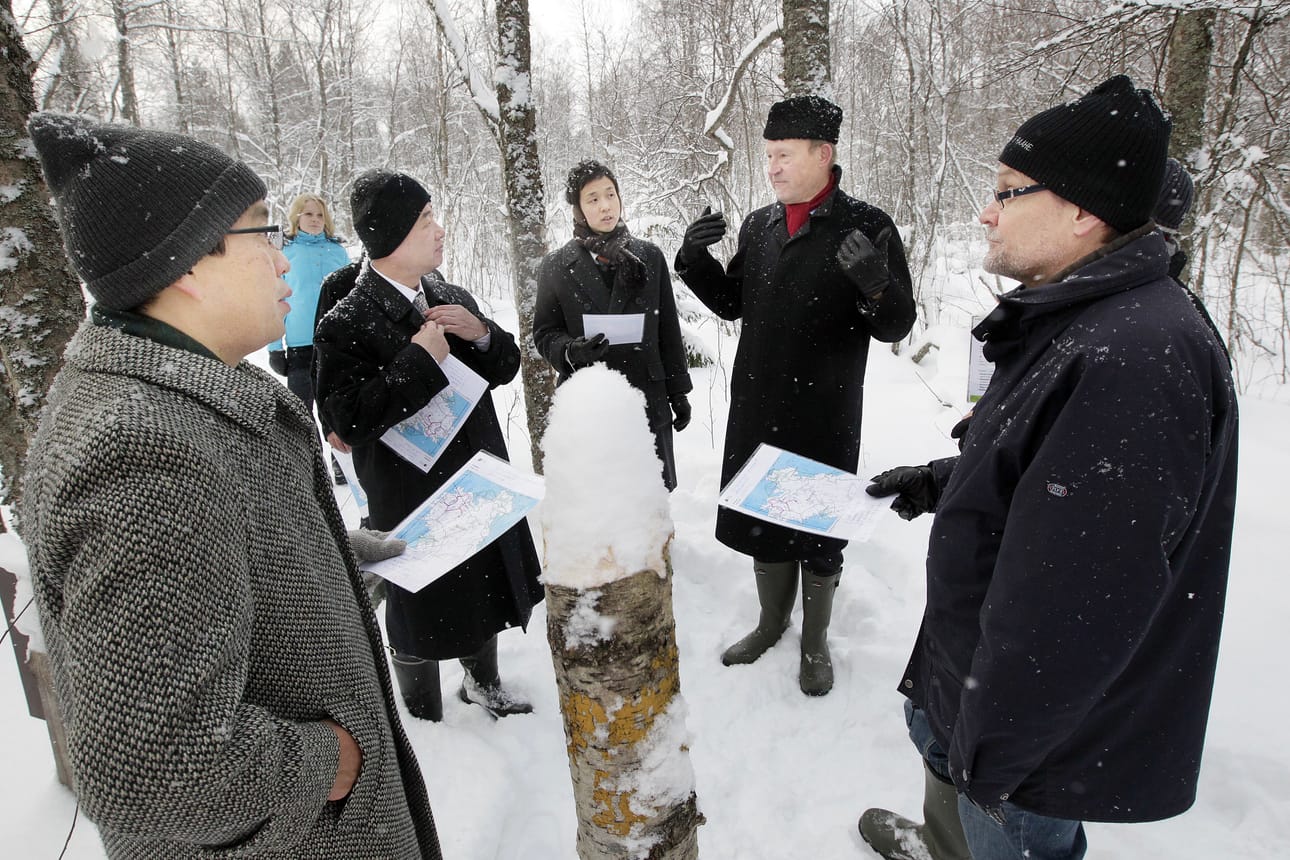 Toshiban edustajat vierailivat Pyhäjoella helmikuussa 2012.