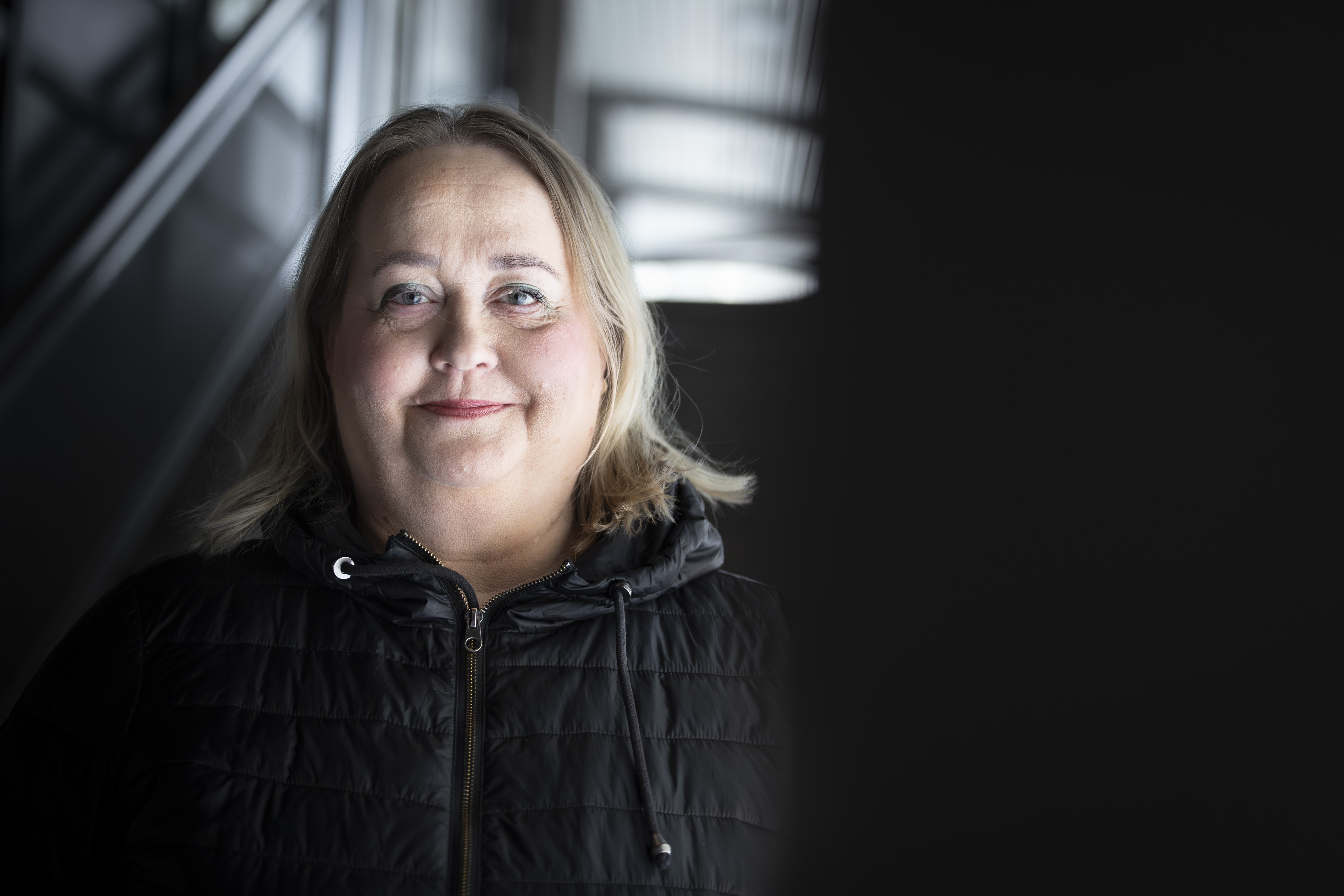 Millaista on, kun mielessä asuu seitsemän persoonaa? – Traumaterapia pelasti Helenan