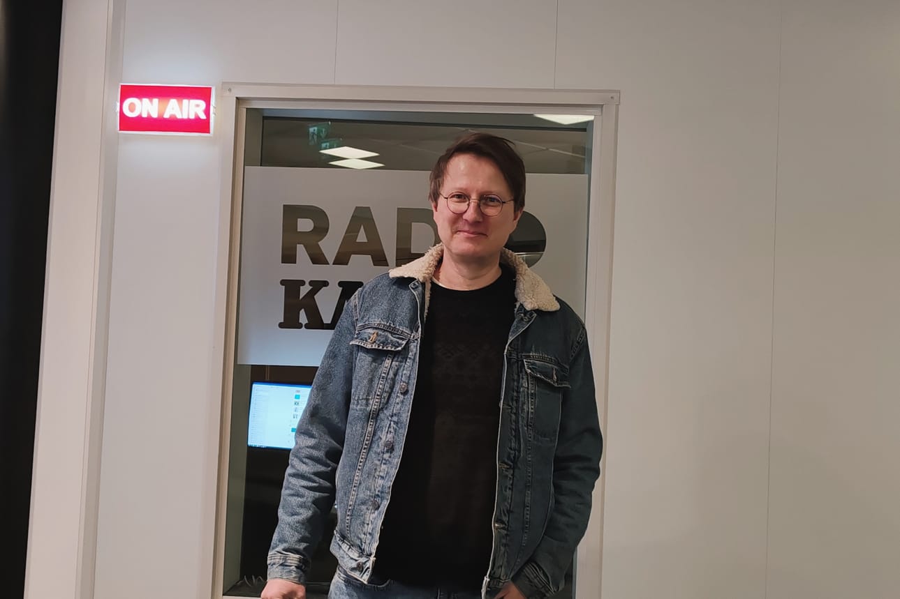 Oululainen musiikintekijä Marko Siekkinen vieraili Radio Kalevan vieraana tammikuussa.
